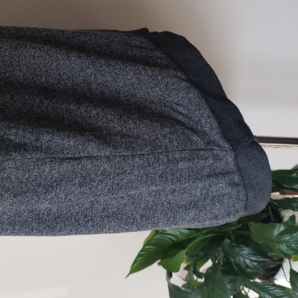 BCBG Maxazria sweatshirt oversized Small - Picture 4 of 6